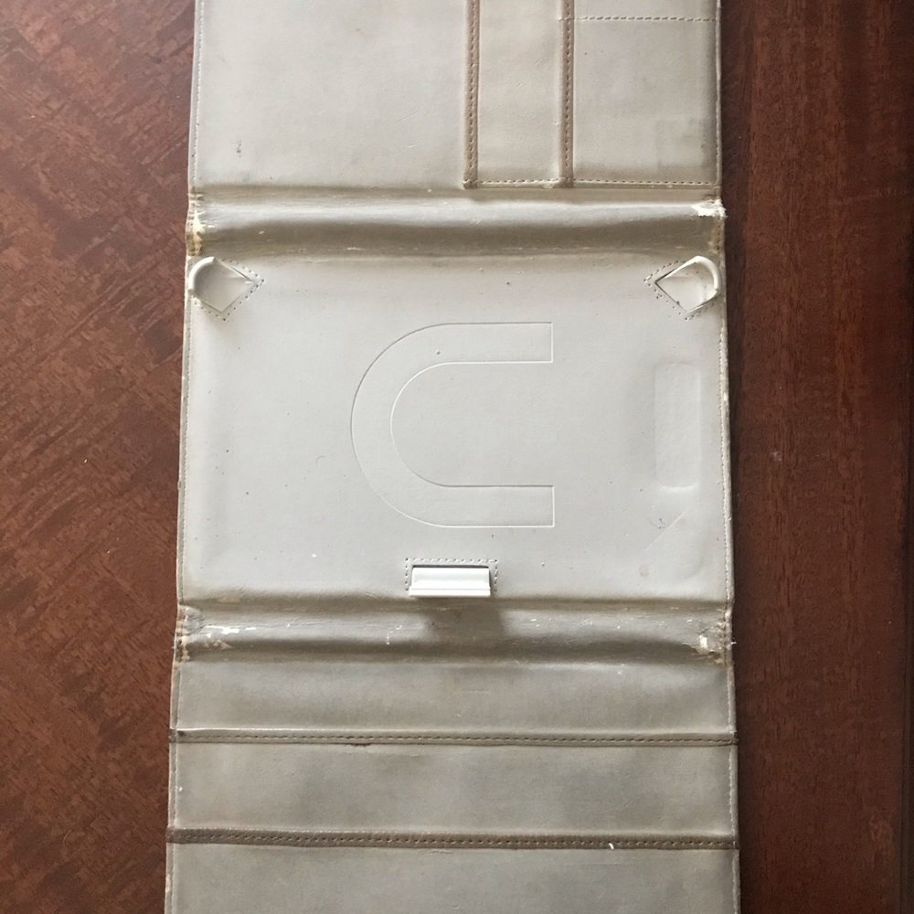 Tablet - Picture 4 of 7